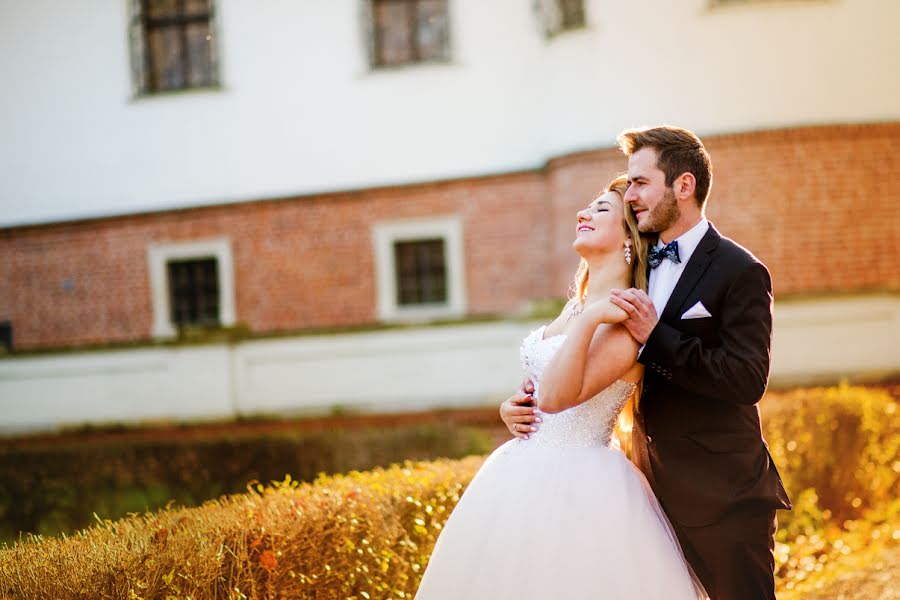 Wedding photographer Magdalena Czerkies (magdalenaczerki). Photo of 1 December 2016