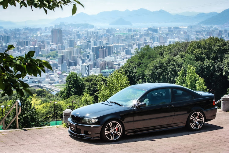 3シリーズ クーペのBMW・318ci・夏の思い出・明日から怒涛の日々・蜂退治に関するカスタム事例の投稿画像1枚目