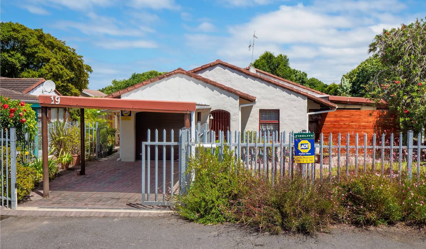 House with garden Sedgefield