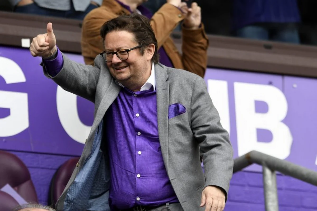 Toptransfer in de maak? Coucke geeft toe: "Met topclub aan het praten"