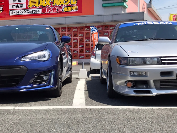 BRZの32GT-R・シルエィティ・86・中津市カフェグランエスタード・耶馬溪のネモフィラに関するカスタム事例の投稿画像14枚目