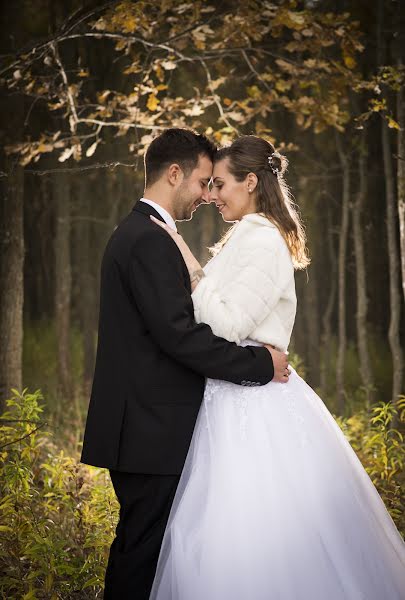 Wedding photographer Péter Bem (bpeefoto). Photo of 7 November 2020