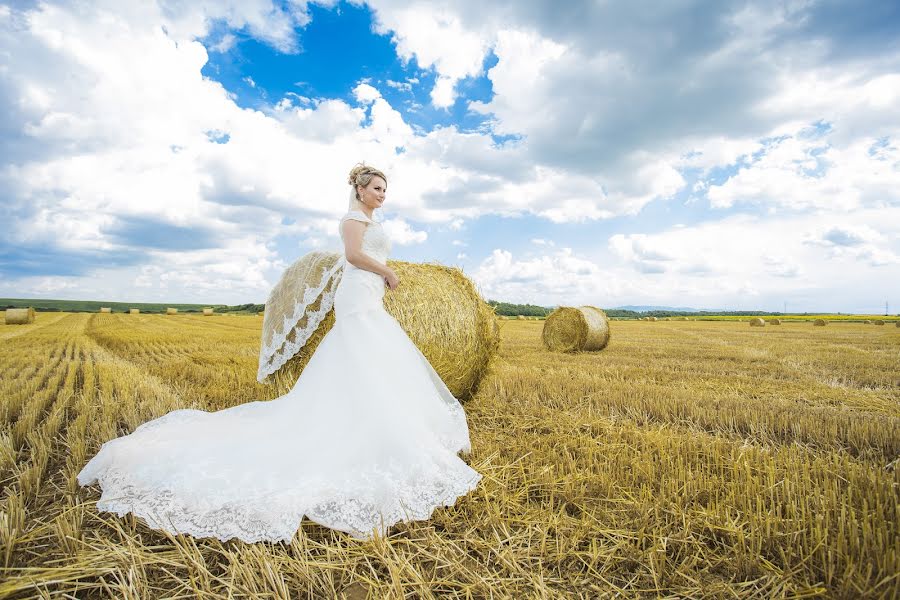 Wedding photographer Cornel Gruian (procg). Photo of 5 September 2018