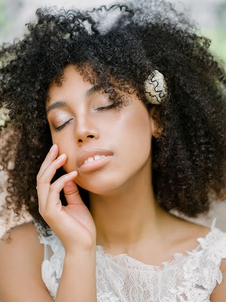 Fotógrafo de casamento Anna Luzina (luzianna). Foto de 17 de junho 2019