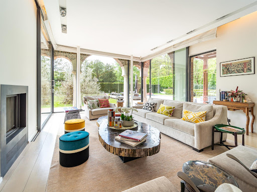 Maison avec piscine et jardin 2