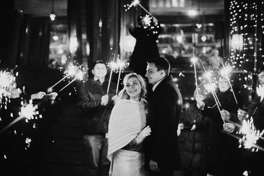 Fotógrafo de casamento Irina Rodina (irinarodina). Foto de 15 de novembro 2017