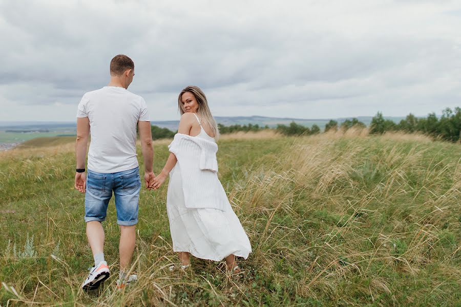 Fotografo di matrimoni Alena Babushkina (bamphoto). Foto del 11 luglio 2022