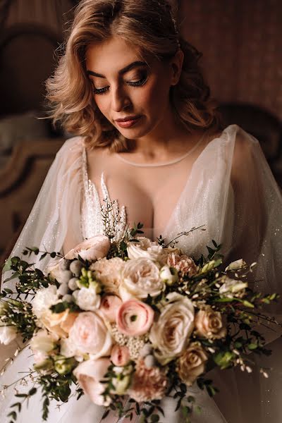 Wedding photographer Zlata Gilyarova (gilyarovazlata). Photo of 12 March 2021