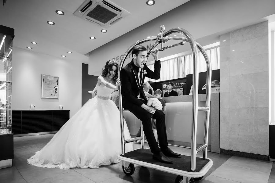 ช่างภาพงานแต่งงาน Aleksandr Dyadkin (duetphotomoments) ภาพเมื่อ 13 พฤศจิกายน 2016
