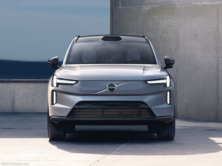 RYUJIさんが投稿したVOLVO・新型車に関するカスタム事例の投稿画像6枚目