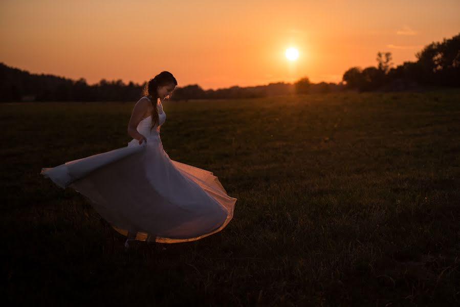 Hochzeitsfotograf Nathalie Malic (nathaliemalic). Foto vom 13. März 2022