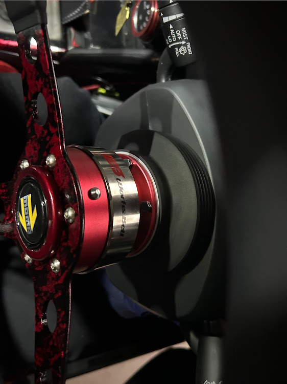 デミオのDJ3FS・ステアリング交換・MOMOステアリング・ワークスベル ラフィックス2・DJデミオに関するカスタム事例の投稿画像2枚目