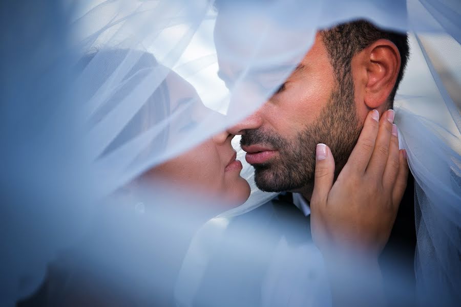 Wedding photographer Mircea Marinescu (marinescu). Photo of 13 February 2014