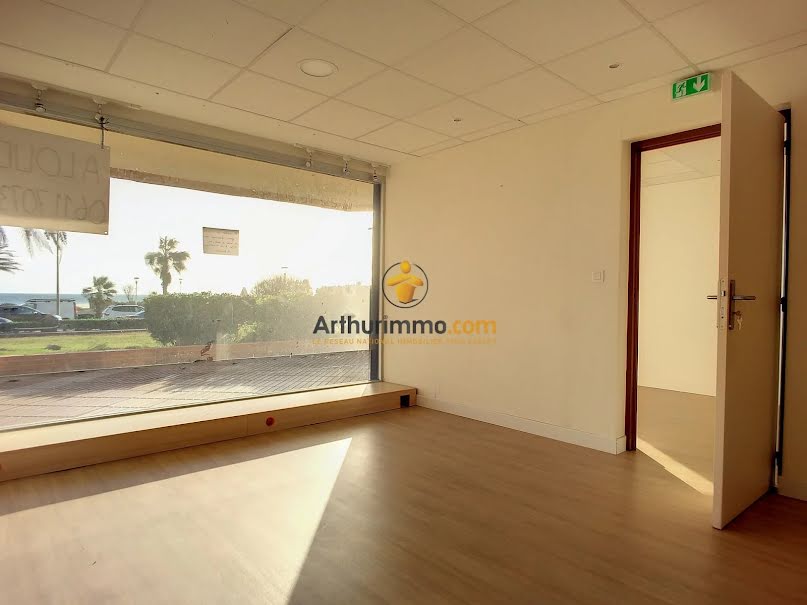 Location  locaux professionnels 2 pièces 39.33 m² à Canet-en-Roussillon (66140), 900 €