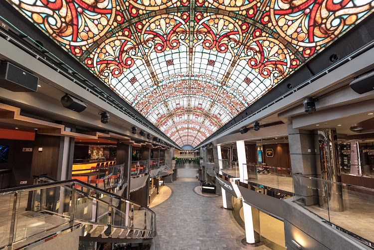  The 262-foot-high LED "sky" above the Galleria Meraviglia on MSC Meraviglia.