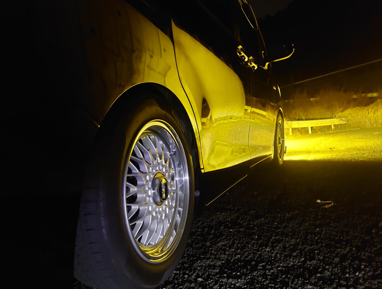 エスクァイアのFellows・E.C.O.J・眼力選手権・安定のスマホクオリティ・ドライブに関するカスタム事例の投稿画像3枚目