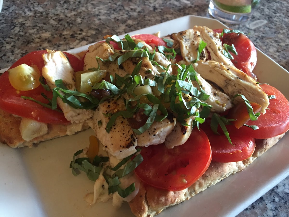 Capresse flat bread with chicken added