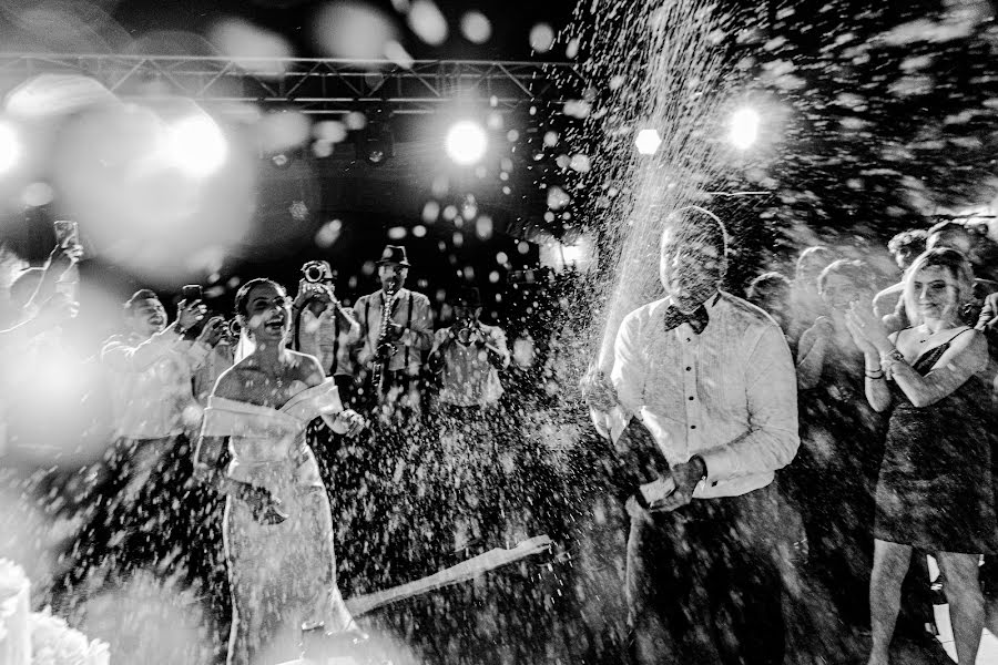 Fotógrafo de casamento Serenay Lökçetin (serenaylokcet). Foto de 29 de junho 2022