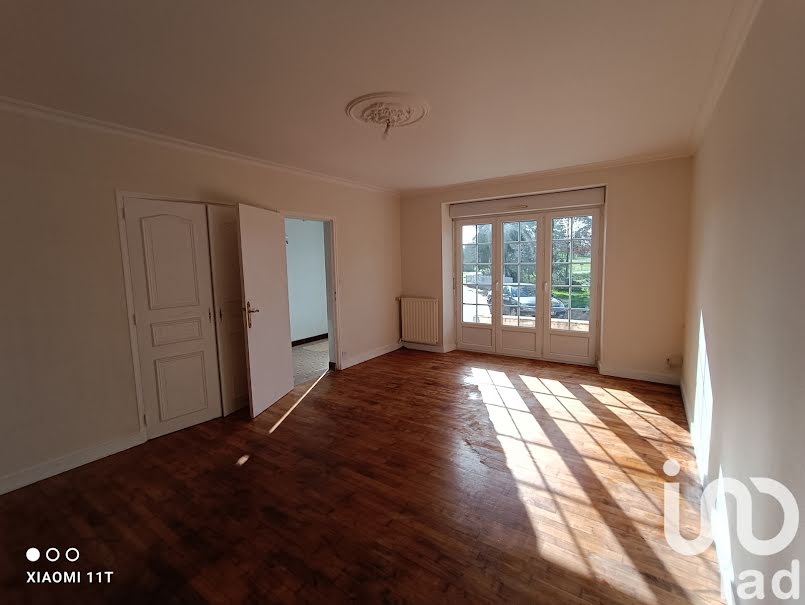 Vente maison 6 pièces 130 m² à Saint-Poix (53540), 218 000 €