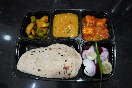 Sub Deluxe Thali