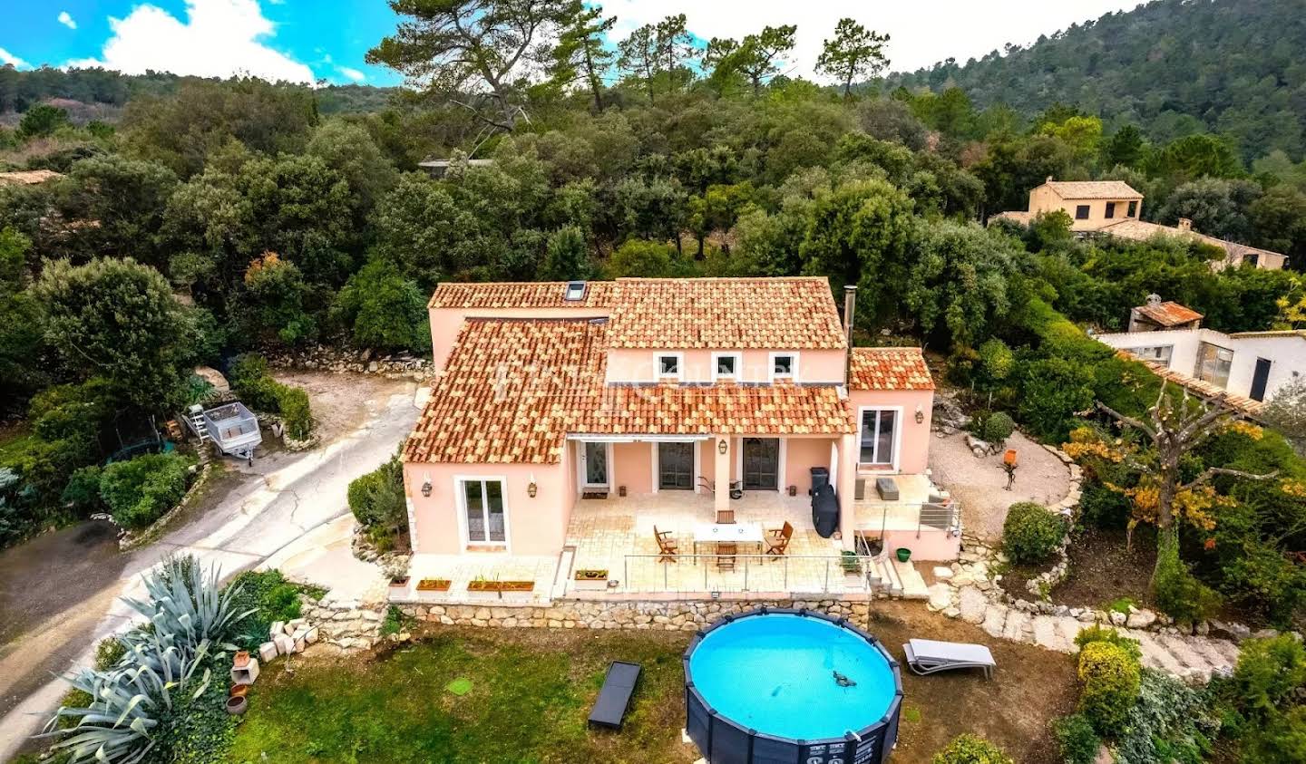 Villa avec jardin et terrasse Montauroux