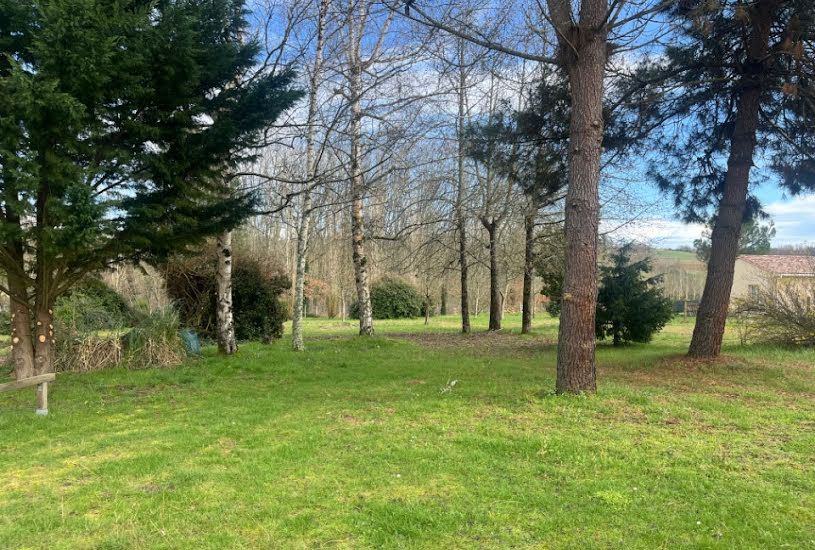  Vente Terrain à bâtir - 900m² à Casteljaloux (47700) 