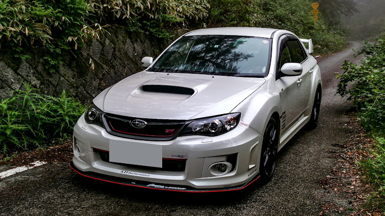 インプレッサ WRX STIの白石峠・定峰峠・イニシャルd・白い悪魔・雲の中に関するカスタム事例の投稿画像1枚目