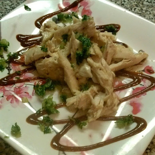 From Instagram: chicken baked in beer and butter...with hoisin shiracha sauce. and parsley onion olive oil fusion http://instagram.com/p/ouBEizLSnE/