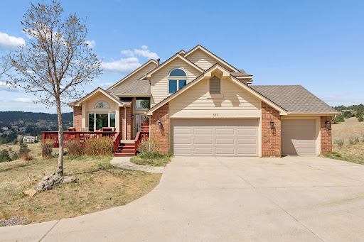 Two-story house with garage, on hill - Buy this luxury house in Golden, 3 bedrooms