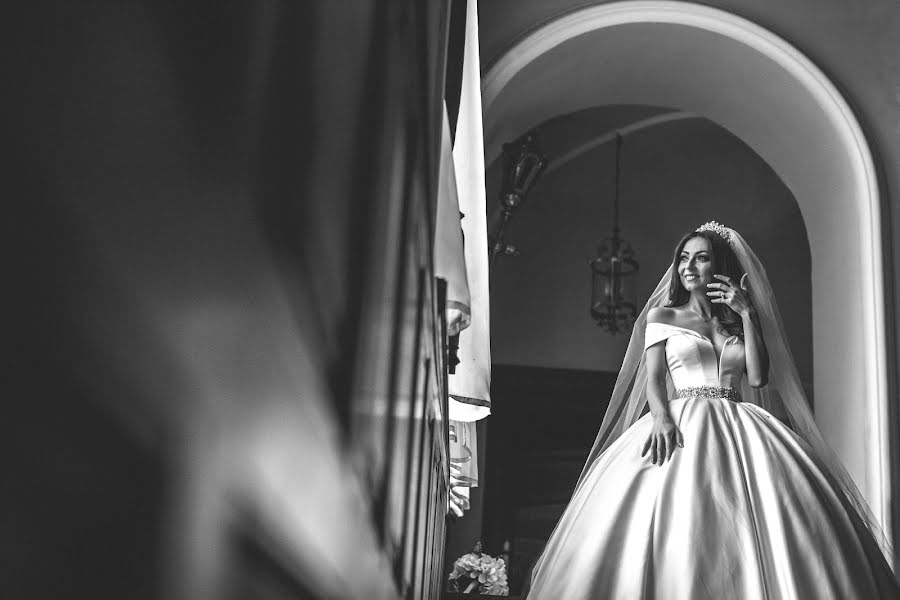 Fotografo di matrimoni Alin Achim (alinachim). Foto del 15 marzo 2018