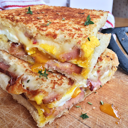 Eggs, Ham & Cheese Sandwich