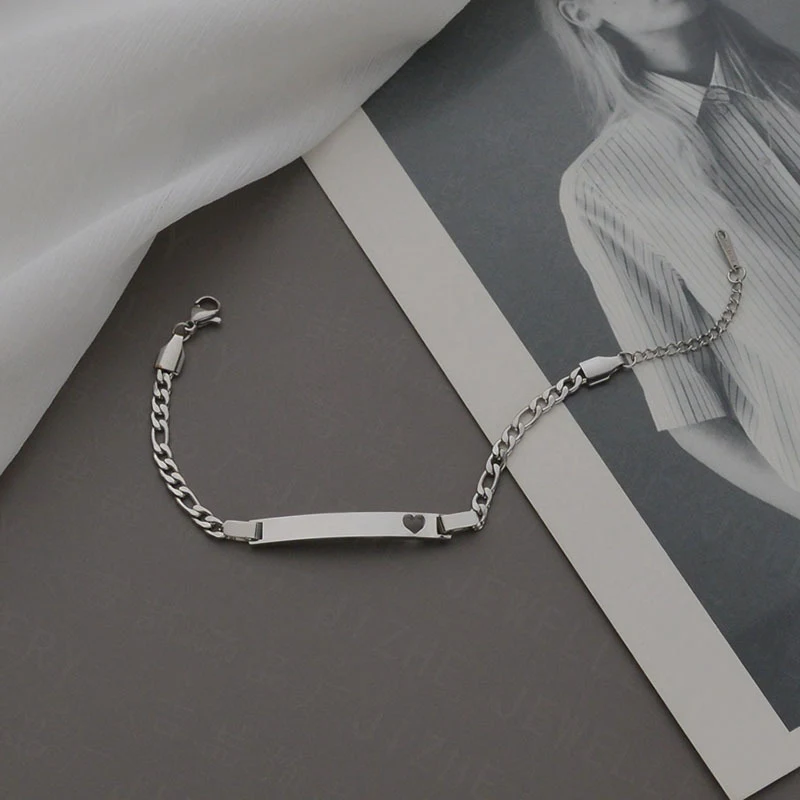 Title 2, Bracelet Coeur Creux Courbé en Acier Inoxydable...