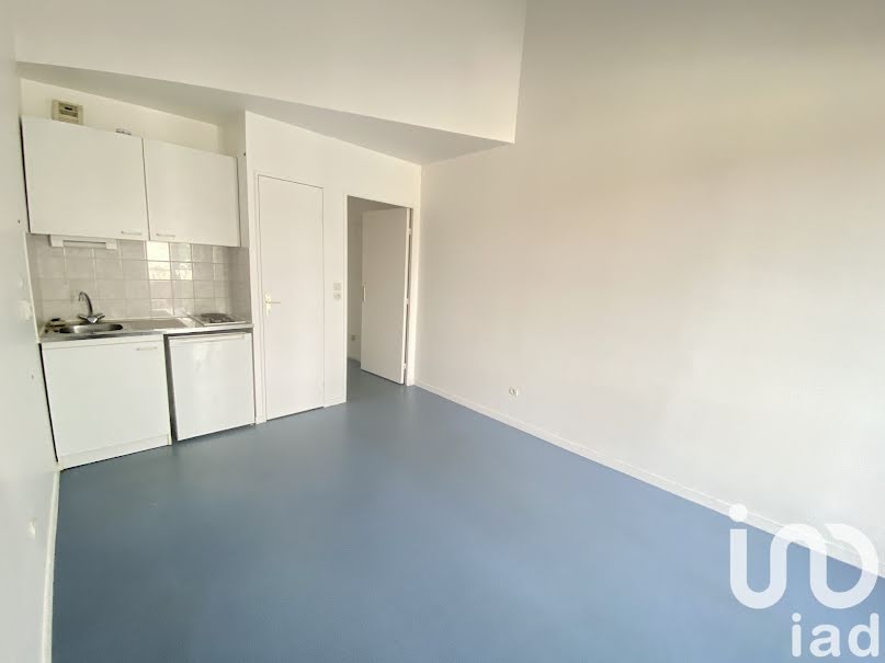 Location  appartement 1 pièce 19 m² à Amiens (80000), 463 €