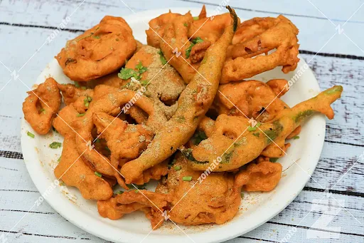 Veg Pakoda [ 10 Pieces]