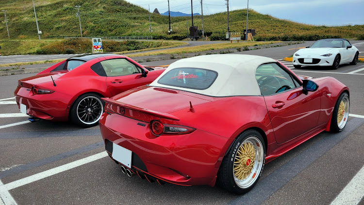 ロードスターのオープンカーのある生活・勝手にコラボ・ふらのミーティング・フラミ・私のトランク収納に関するカスタム事例の投稿画像3枚目