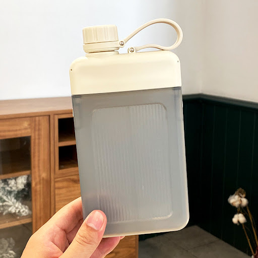 Title 1, Portable pocket water bottle, a creative flat s...
