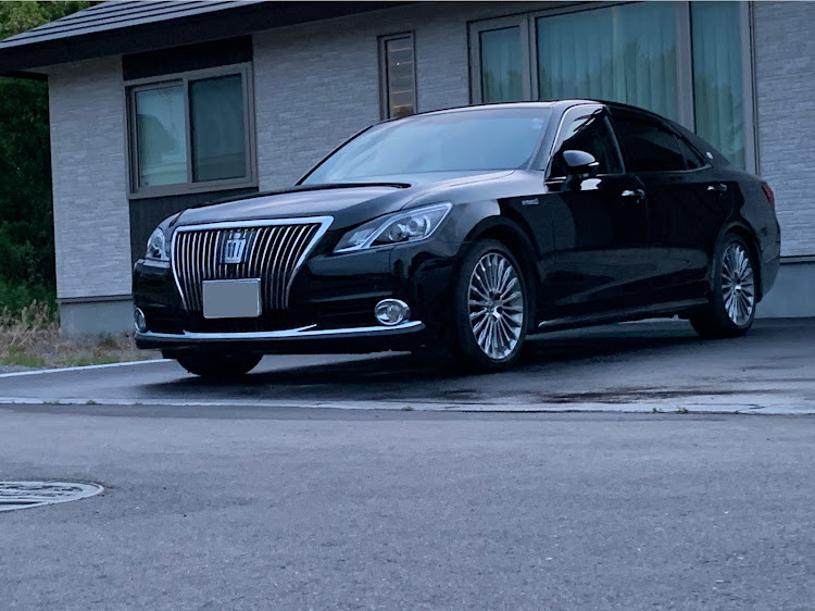 クラウンマジェスタの210系マジェスタ・スパシャン2020・カーピカイズム・いつもイイネ&コメントありがとうございます🙇‍♂️に関するカスタム事例の投稿画像2枚目