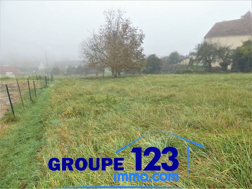 Vente terrain  2356 m² à Saint-Florentin (89600), 55 900 €