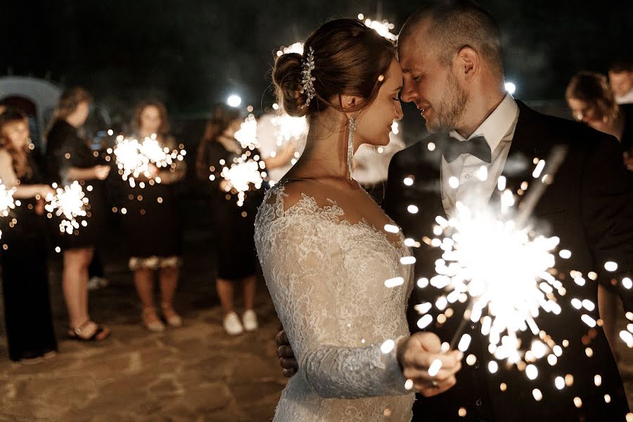Nhiếp ảnh gia ảnh cưới Anton Kolesnikov (toni). Ảnh của 7 tháng 12 2023
