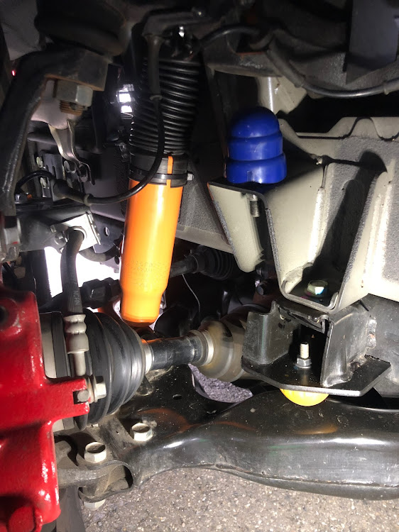 NV350キャラバンのDIY・玄武リバンプストッパー・ハイエース用に関するカスタム事例の投稿画像2枚目