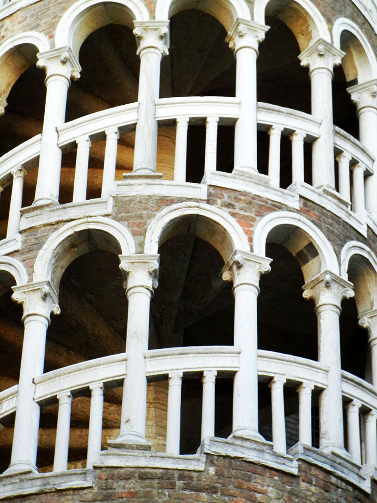 Scala Contarini del Bovolo di Liura88