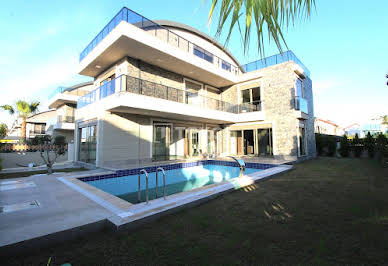 House with pool and terrace 2