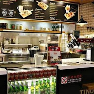 堤諾比薩  Tino's Pizza Cafe(台南崇學門市)