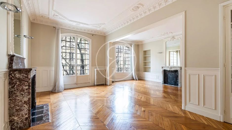 Location  appartement 5 pièces 144.06 m² à Paris 18ème (75018), 4 507 €