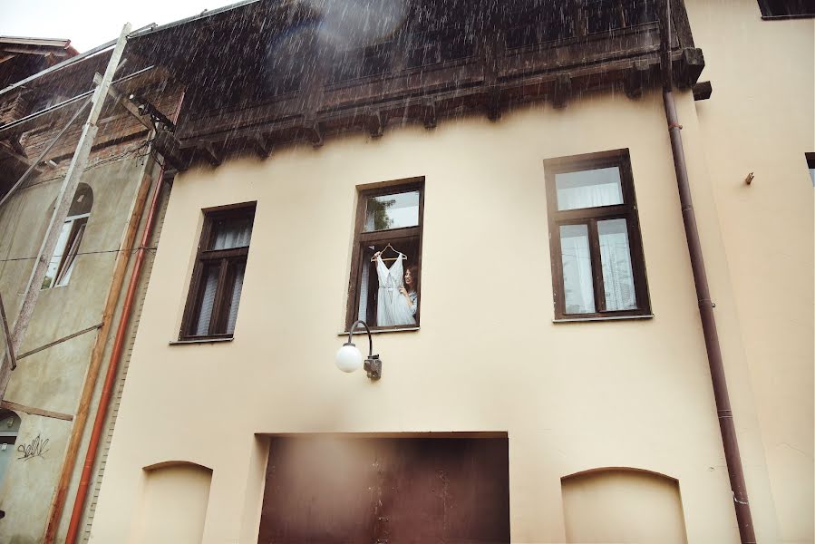 Düğün fotoğrafçısı Yarina Pozhega (yarapozhega). 2 Mart 2017 fotoları