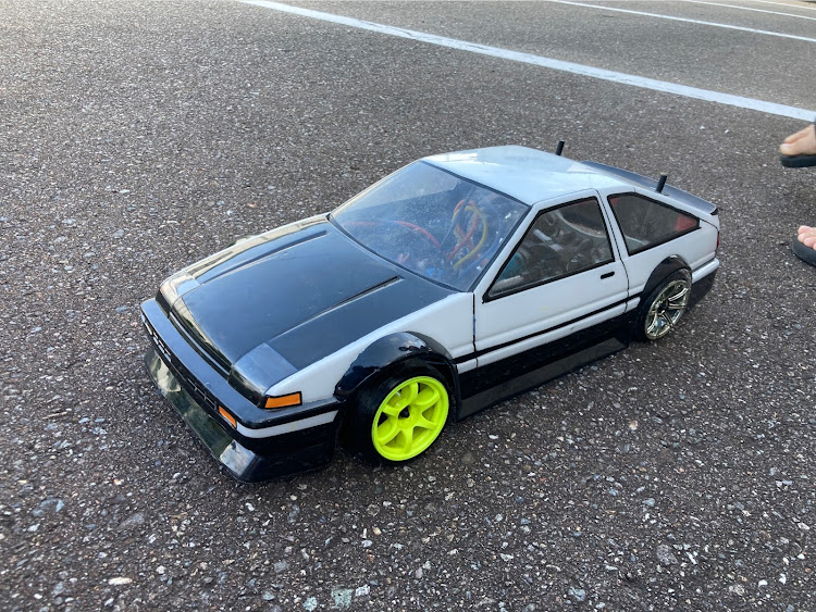 うっちょさんが投稿したラジコン・ラジドリ4輪・お盆休み・息子の愛車に関するカスタム事例の投稿画像1枚目