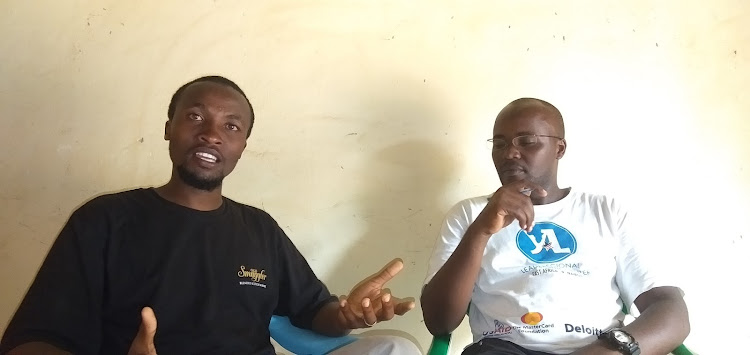 Edwin Murira (L) and Robert Ndegwa when they spoke to the Star after cycling from Nairobi to Malaba.