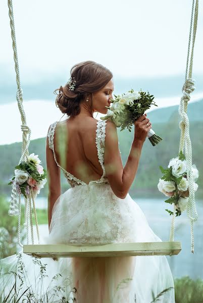 Wedding photographer Olesya Ryabkova (riabchic). Photo of 17 July 2019