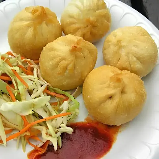 Veg Fried Momos [8 Pieces]