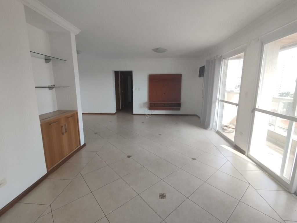 Apartamentos à venda Vila Monteiro